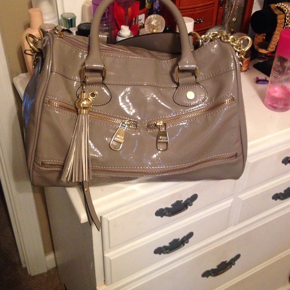 Grey Steve Madden purse