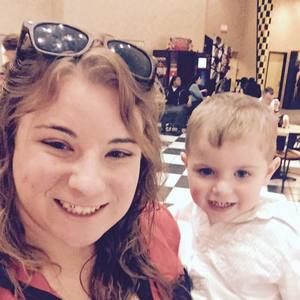 Meet your Posher, Deanna