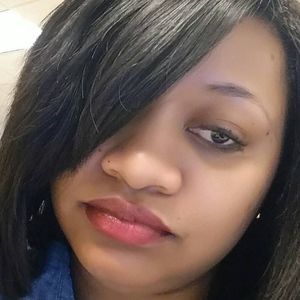 Meet your Posher, Charisa