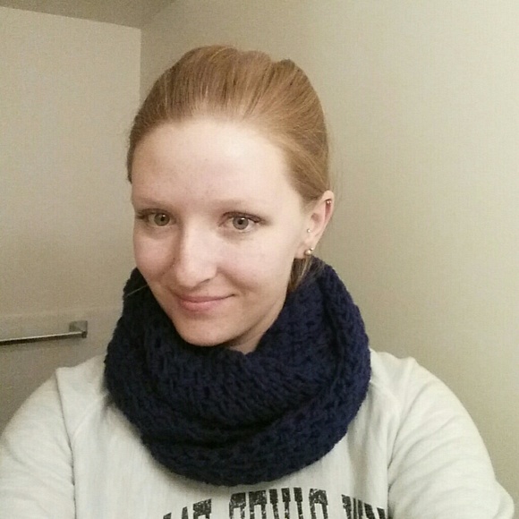Homemade infinity scarf - Picture 3 of 4