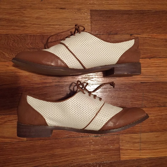 Urban Outfitters Shoes - Oxfords