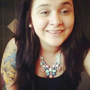 Meet your Posher, Jade