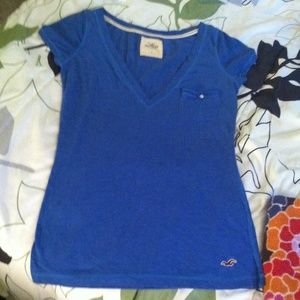 Hollister T-shirt with button pocket