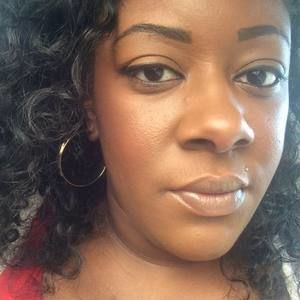 Meet your Posher, Alicia