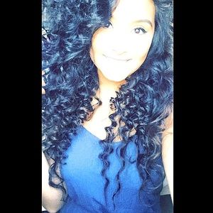 Meet your Posher, Juanita