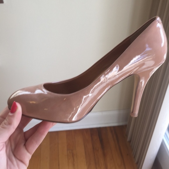 Jcrew size 6 nude pumps