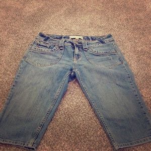 Aeropostale Capri pants. Size 5/6