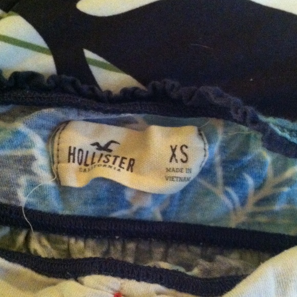 Hollister Strapless top - Picture 2 of 2