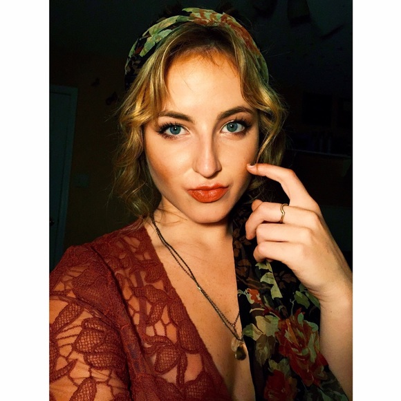 Meet your Posher, Amber