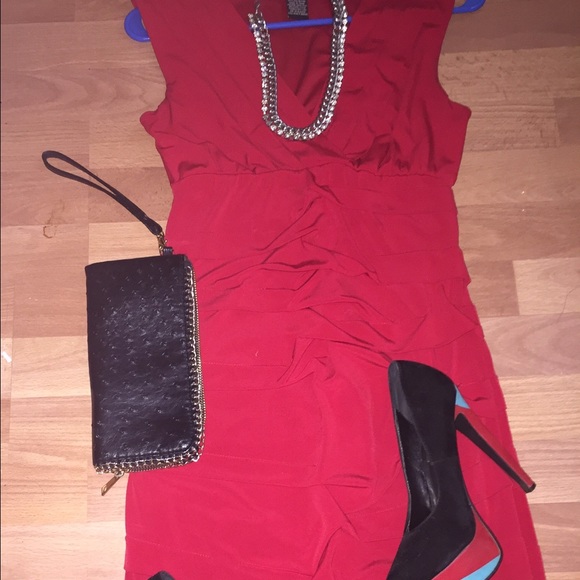Red homecoming dress - Picture 1 of 4