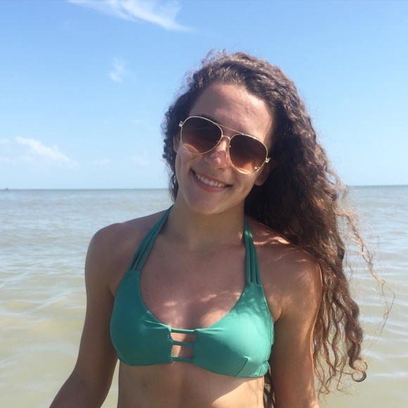 Meet your Posher, Marina - Picture 3 of 3