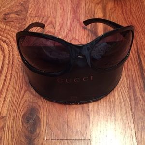 Gucci Sunglasses *damage*