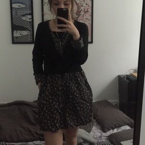 Moving sales~ only new/ good condition clothes