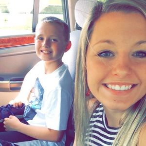 Meet your Posher, Megan