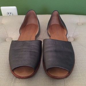Gray cut out leather Flats