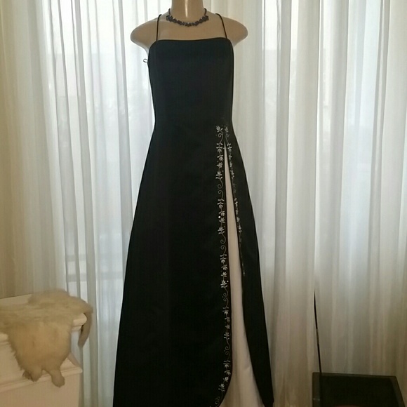 dave & Johnny  Dresses & Skirts - Formal black and white dress