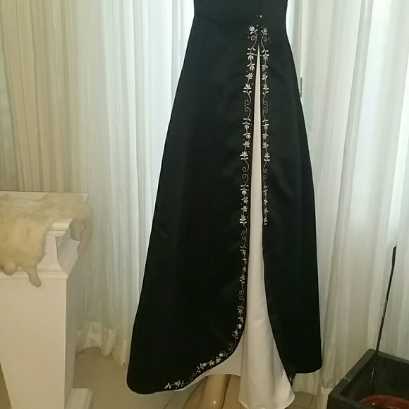 Formal black and white dress - Picture 3 of 4