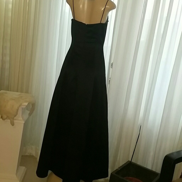 Formal black and white dress - Picture 4 of 4