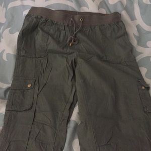 Comfy green cargo pants