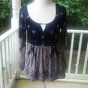 INC...Gray and blue babydoll shirt, shear arms.