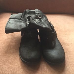 Steve Madden Black Boots