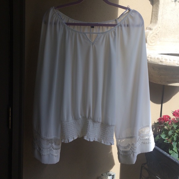 XOXO Tops - Bell sleeved Boho top