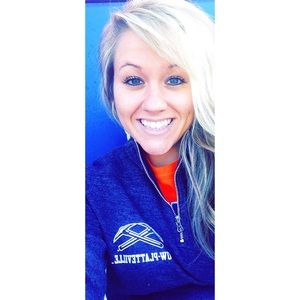 Meet your Posher, Lenae