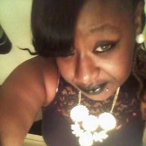 Meet your Posher, Shana