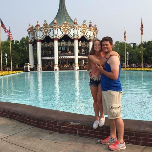 Meet your Posher, Melissa - Picture 1 of 1