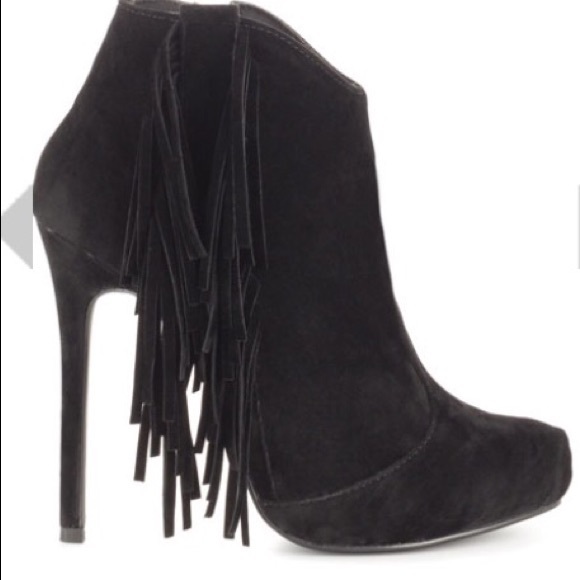 Liliana Women's Black Fringe Bootie- Size 5.5