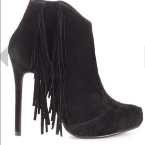 Liliana Women's Black Fringe Bootie- Size 5.5