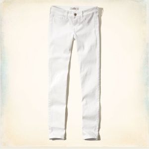 White hollister skinnys
