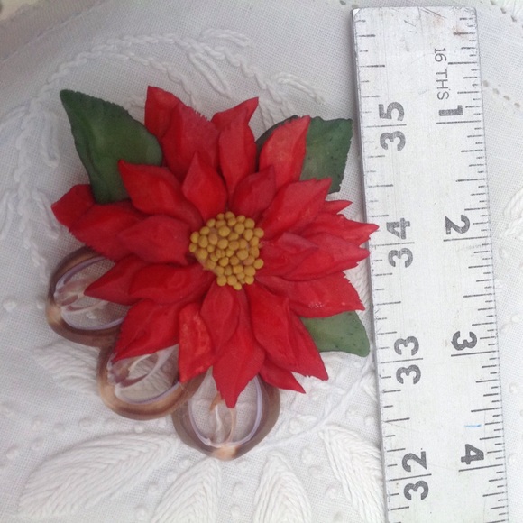 Vintage shell and flower earrings - Picture 2 of 4
