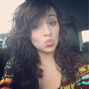 Meet your Posher, Amber