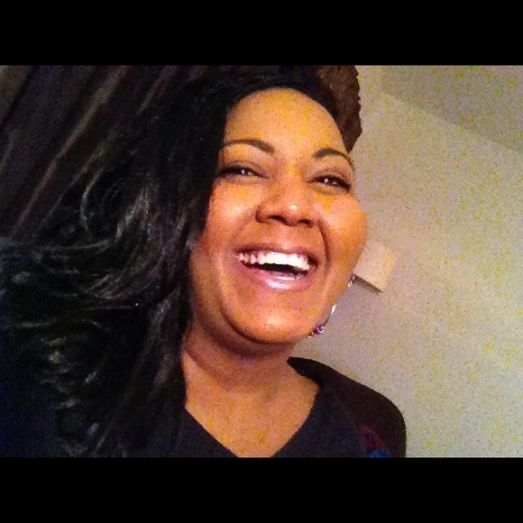 Meet your Posher, Alicia - Picture 4 of 4