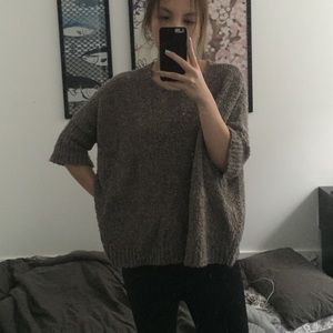 Moving sales~ only new/ good condition clothes