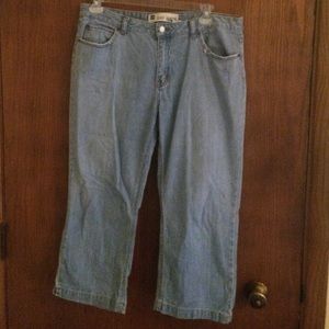 Gap denim capris