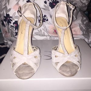 Jessica Simpson peep toes