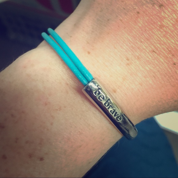 Meet your Posher, Lisa - Picture 1 of 1