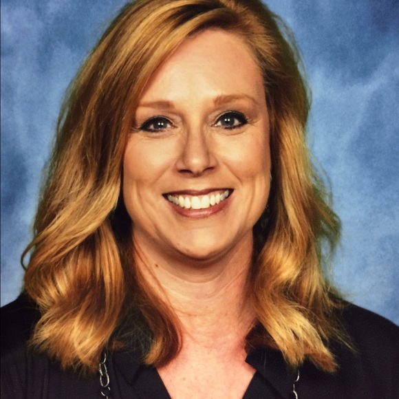 Meet your Posher, Julie - Picture 1 of 1
