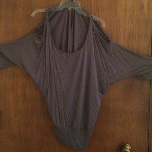 Grey shoulder pop soft comfy baggy shirt