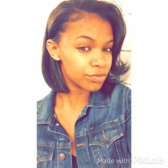 Meet your Posher, Briana - Picture 1 of 1