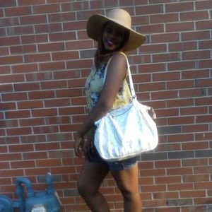 Meet your Posher, Kalicia