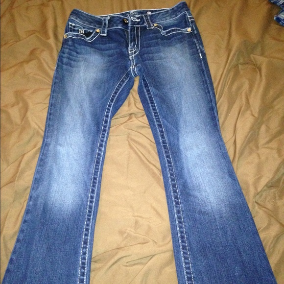 Really cute Jean!!! - Picture 2 of 2
