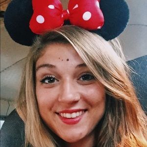 Meet your Posher, Candice