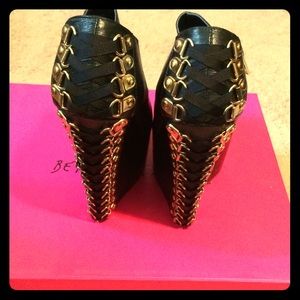 Betsy Johnson bootie