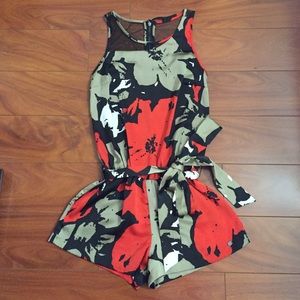 Robyn Romper - Floral Print