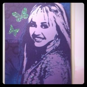 A picture of hannah Montana