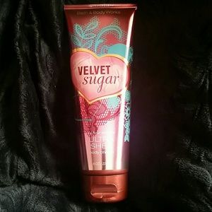 Velvet Sugar Bath & Bodyworks Body Cream