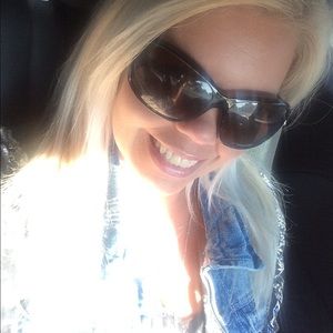 Meet your Posher, Sheri